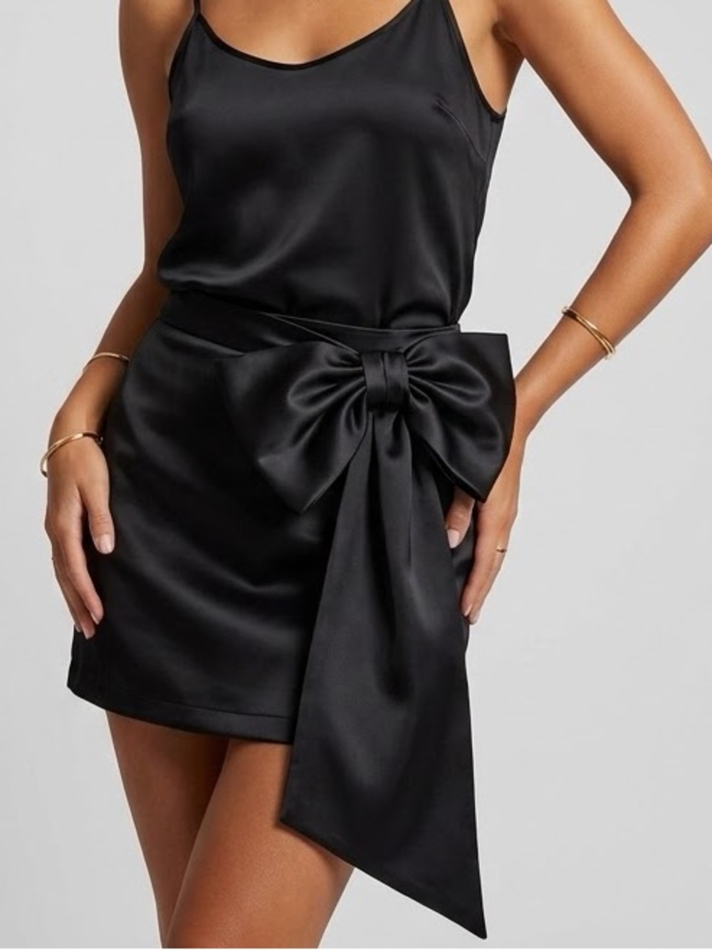 NEW MABLE Anthropologie Black Satin skirt with Side Bow SIZE LARGE